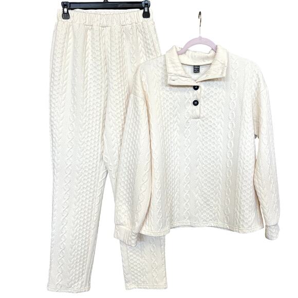 Unbranded Pants - Women's Two Piece Ivory Quilted Jogger + Pullover Set Size Small